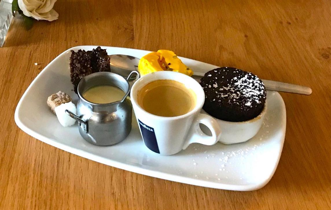 The Pytchley Inn West Haddon Екстериор снимка